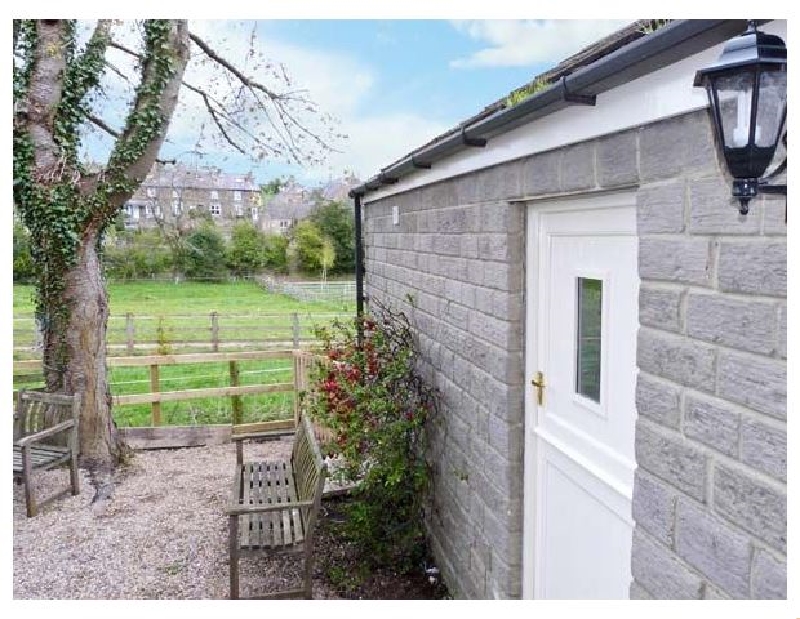 Click here for more about Lair Close Cottage