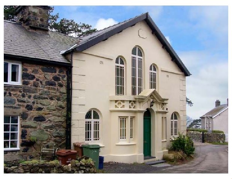 Capel Cader Idris a british holiday cottage for 9 in , 