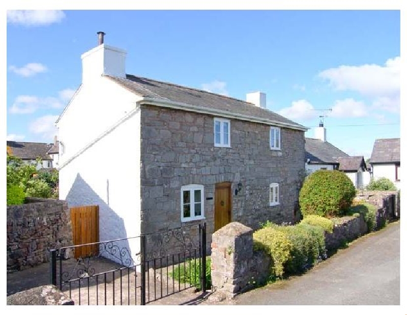 Pen y Parc a british holiday cottage for 4 in , 