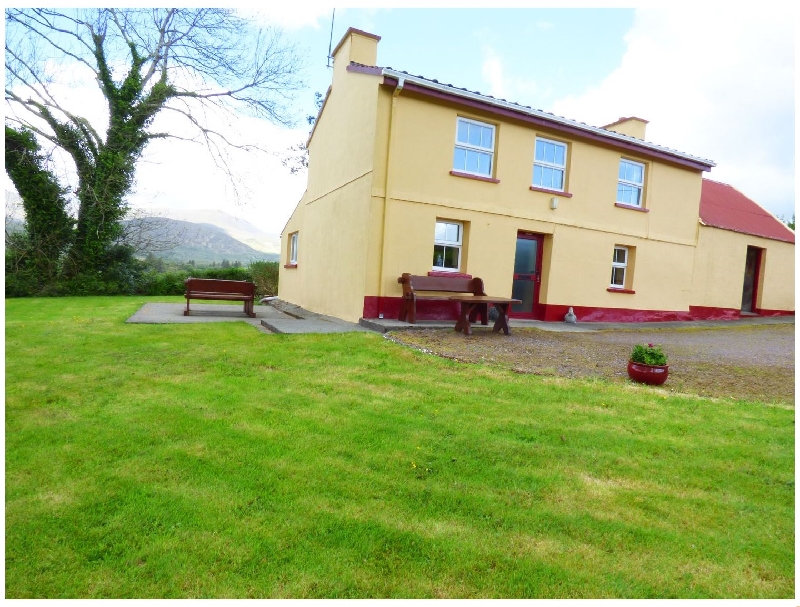 Ceol Na N'ean a british holiday cottage for 6 in , 