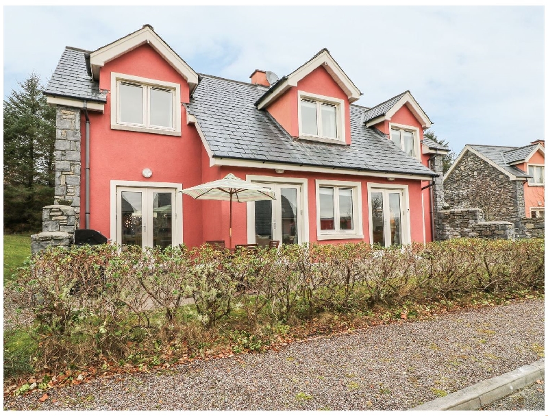 Click here for more about Ring of Kerry Golf Club Cottage