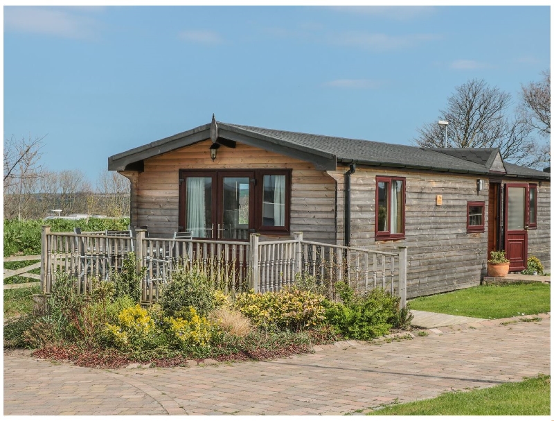 Hawthorne Lodge a british holiday cottage for 4 in , 