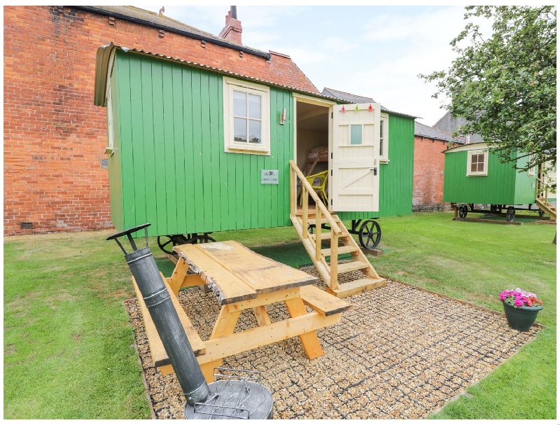 Jaimie's Hide a british holiday cottage for 3 in , 