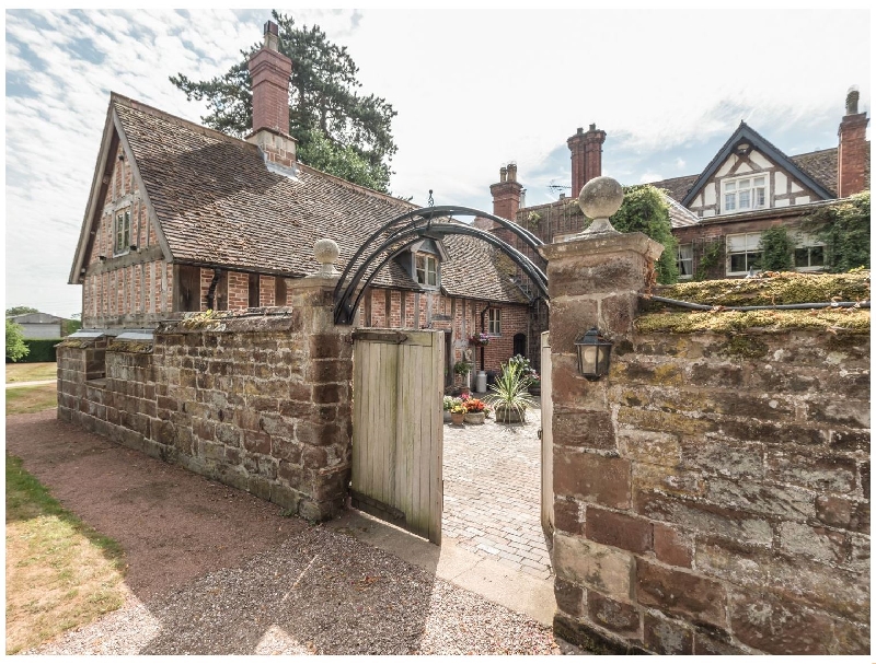 Click here for more about Courtyard Cottage