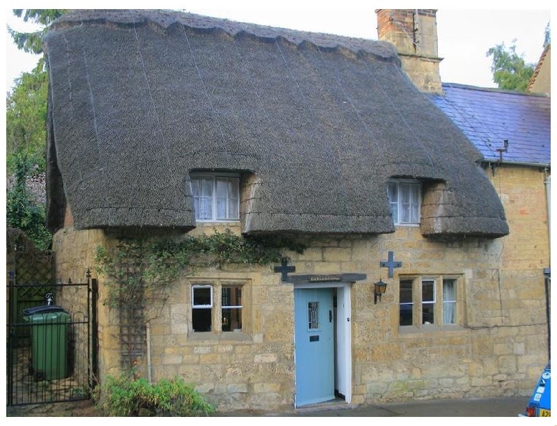 Thatched Cottage a british holiday cottage for 3 in , 