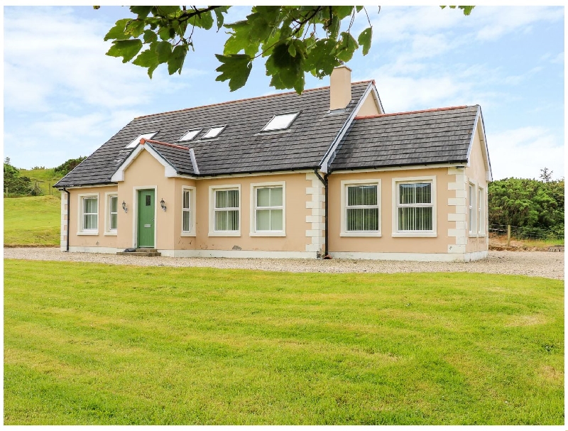 Croghan a british holiday cottage for 11 in , 