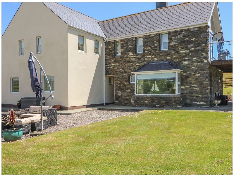 Skeaghnore a british holiday cottage for 8 in , 